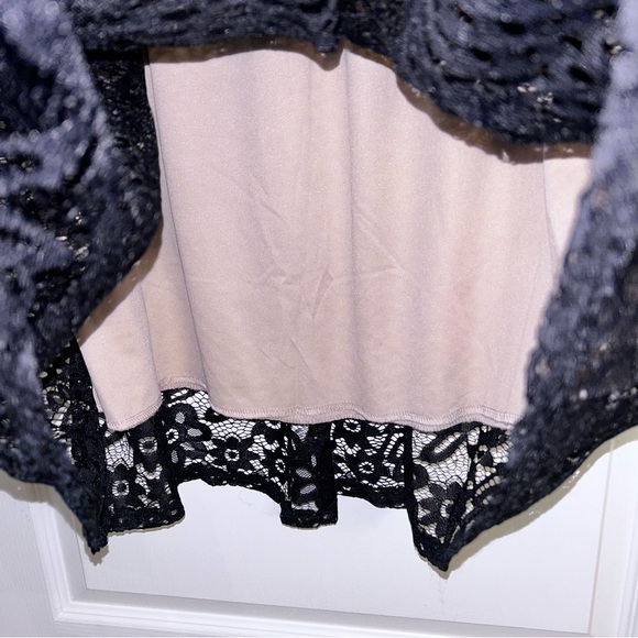 Lace Skirt - Picture 5 of 7
